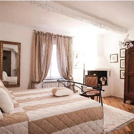 Cinzia 3*