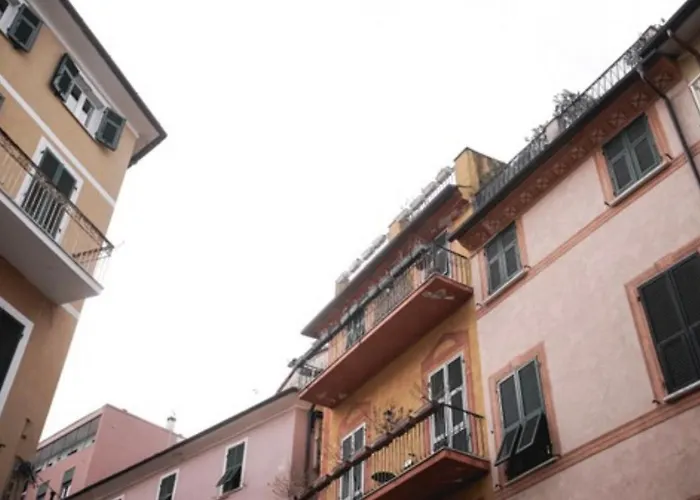 Cinzia Pensión Lerici